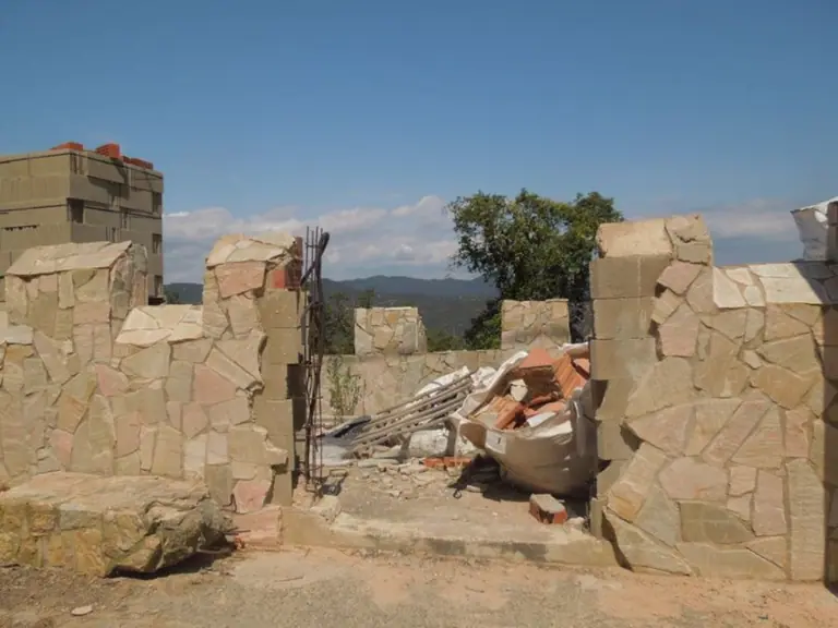 una parcela en la urbanización Serra Brava, a unos 2km de Lloret de mar/Costa Brava