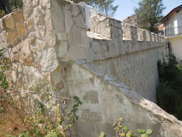una parcela en la urbanización Serra Brava, a unos 2km de Lloret de mar/Costa Brava