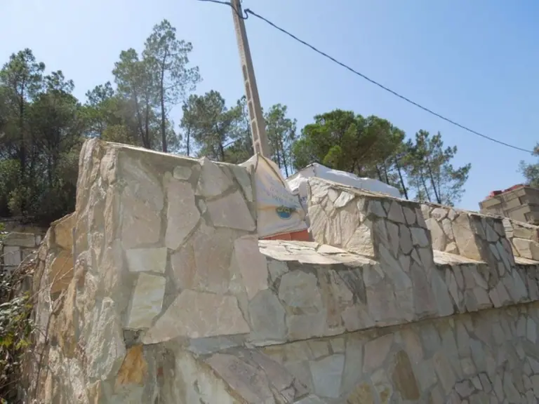 una parcela en la urbanización Serra Brava, a unos 2km de Lloret de mar/Costa Brava
