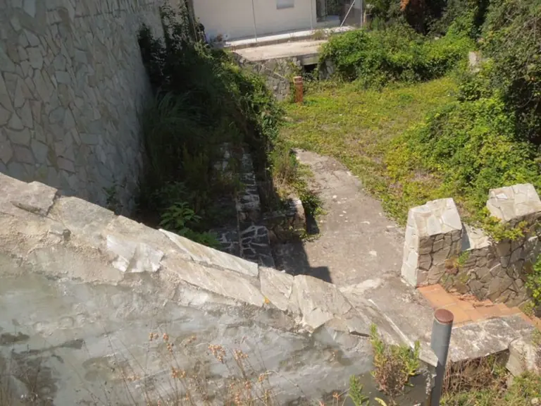 una parcela en la urbanización Serra Brava, a unos 2km de Lloret de mar/Costa Brava