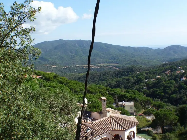 Parcela, situada en urbanización Serra Brava, entre Lloret de Mar y Tossa de mar