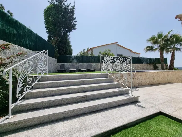 Impresionante Villa de Lujo en el Exclusivo Condado de Jaruco, Lloret de Mar