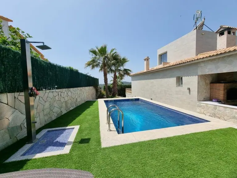 Impresionante Villa de Lujo en el Exclusivo Condado de Jaruco, Lloret de Mar