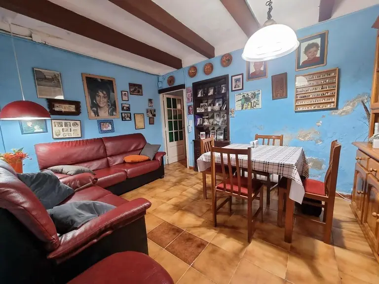 Casa de pueblo a reformar en Tossa de mar