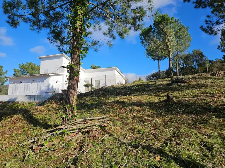 Terreno soleado en Lloret residencial