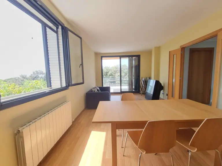 Espectacular Residencia con Vistas al Mar y Montaña en La Montgoda, Lloret de Mar