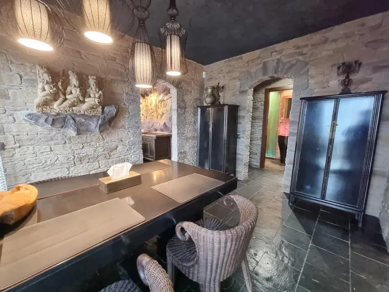 Esta exclusiva casa en Canyelles Urcasa es un auténtico refugio que fusiona un diseño contemporáneo con la