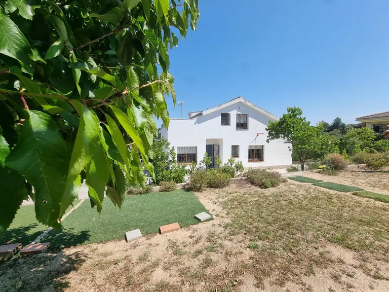 Casa con vistas al Montseny en Montbarbat – Maçanet de la Selva, con zona comunitaria deportiva