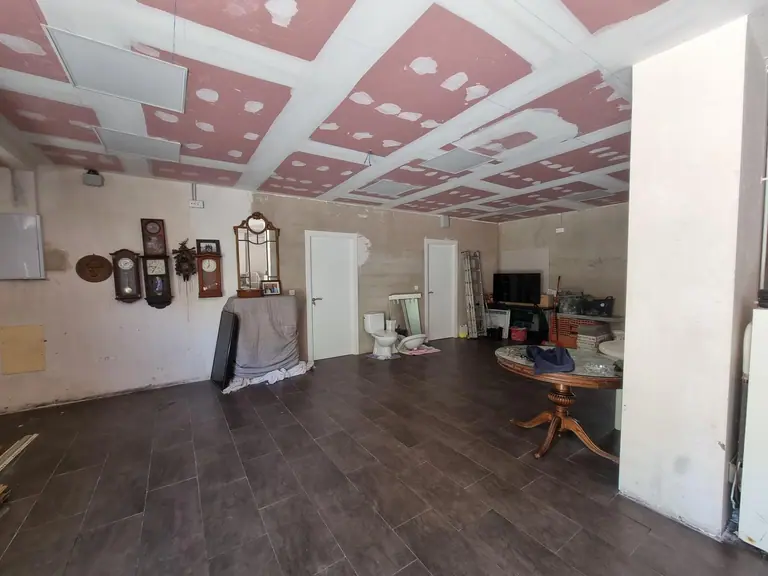 OPORTUNIDAD ÚNICA – Local comercial de 140 m2 en zona de alto tránsito en Tossa de Mar