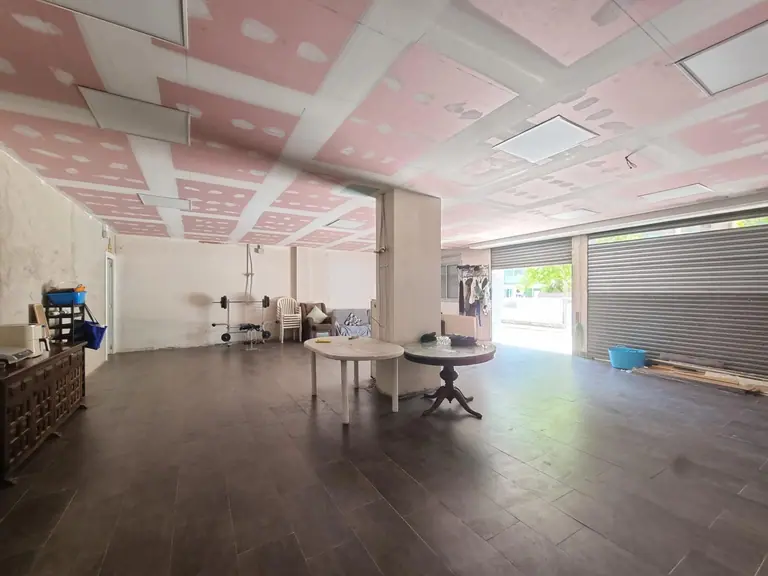 OPORTUNIDAD ÚNICA – Local comercial de 140 m2 en zona de alto tránsito en Tossa de Mar