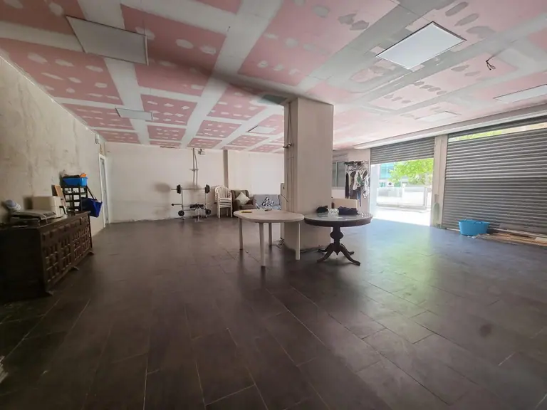 OPORTUNIDAD ÚNICA – Local comercial de 140 m2 en zona de alto tránsito en Tossa de Mar