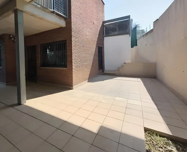 En venta – Casa soleada en La Creu de Lloret
