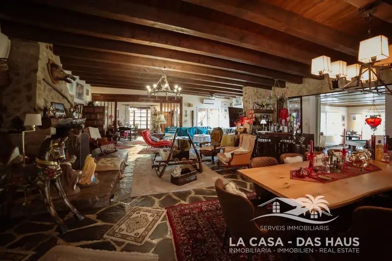 Masía en venta en Maçanet de la Selva con licencia turística (HUTG), adecuada tanto como vivienda habitual