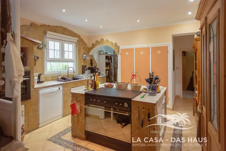 Masía en venta en Maçanet de la Selva con licencia turística (HUTG), adecuada tanto como vivienda habitual