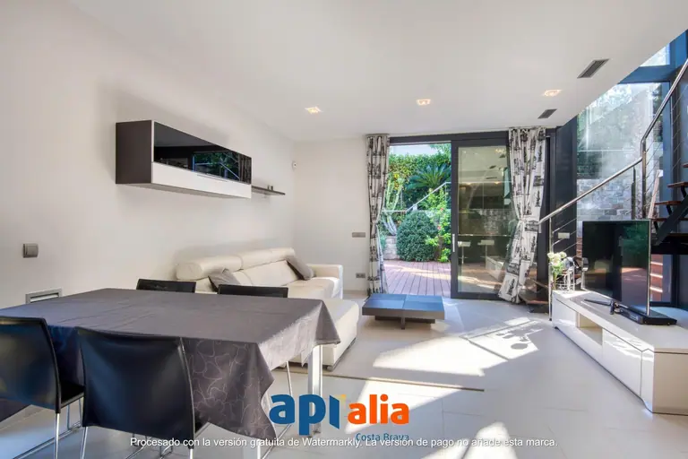 CASA CON LICENCIA TURÍSTICA EN CALA SANT FRANCESC, BLANES
