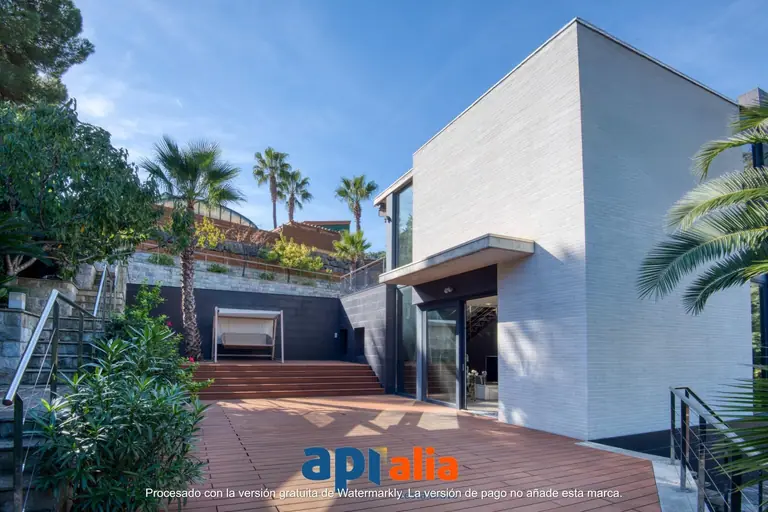 CASA CON LICENCIA TURÍSTICA EN CALA SANT FRANCESC, BLANES