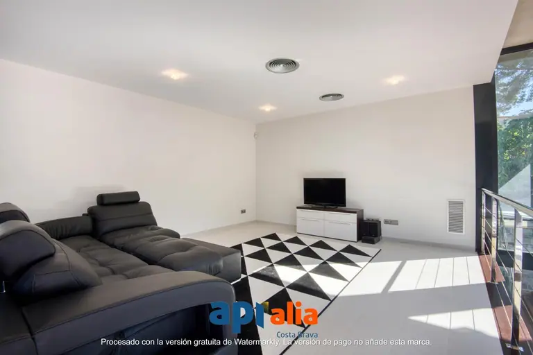 CASA CON LICENCIA TURÍSTICA EN CALA SANT FRANCESC, BLANES