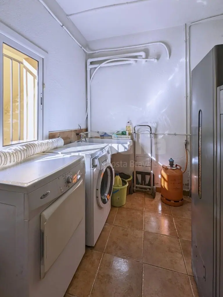 Casa con piscina y jardín en Lloret de Mar – lista para entrar a vivir
