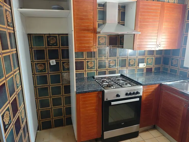 Tu nuevo hogar en el centro: luminoso, esquinero y lleno de posibilidades