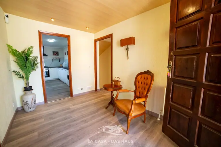 Exclusiva propiedad con licencia turística, vistas al mar, acceso por dos calles y zona de bodega/barbacoa