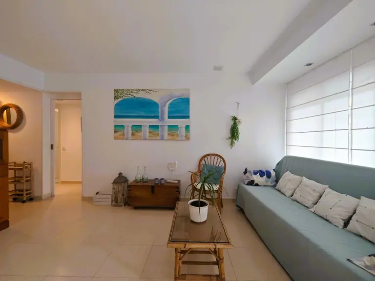 Encantador bajo con terraza en Santa Maria de Llorell – Tossa de Mar