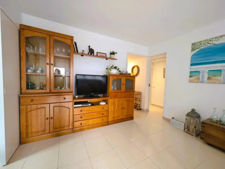 Encantador bajo con terraza en Santa Maria de Llorell – Tossa de Mar