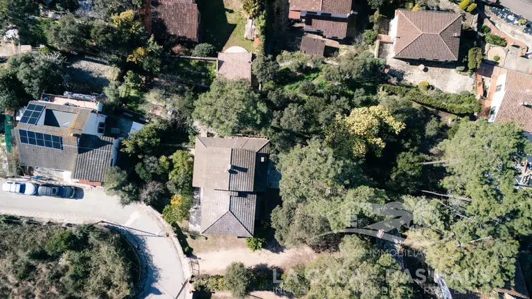 Casa independiente en Lloret de Mar (Lloret Blau) con 2 viviendas, parcela de 1