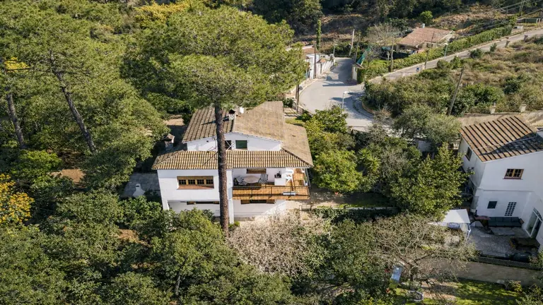 Casa independiente en Lloret de Mar (Lloret Blau) con 2 viviendas, parcela de 1