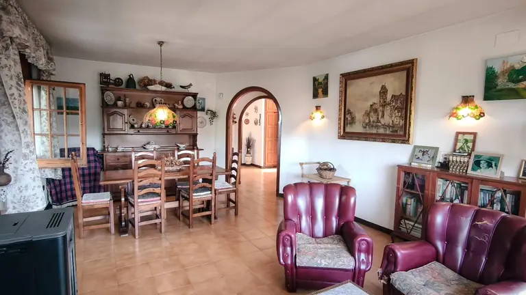 Casa independiente en Lloret de Mar (Lloret Blau) con 2 viviendas, parcela de 1
