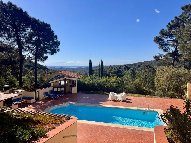 Finca rústica con vistas al mar y total privacidad en Lloret de Mar