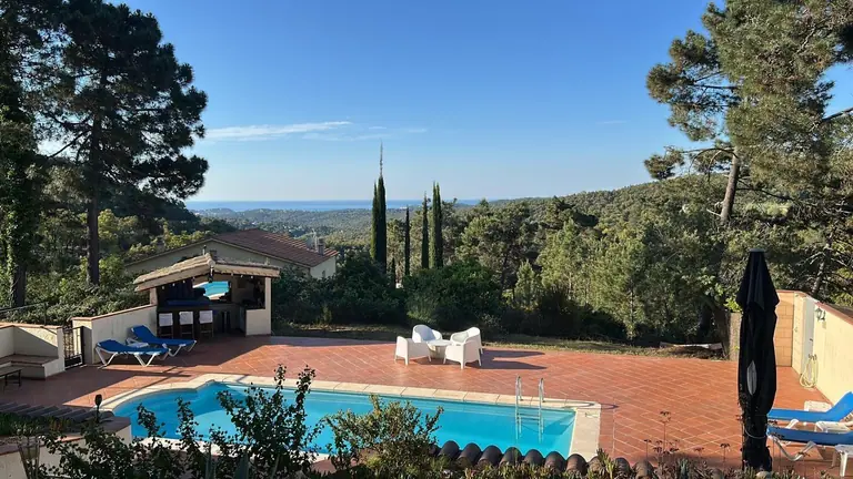 Finca rústica con vistas al mar y total privacidad en Lloret de Mar