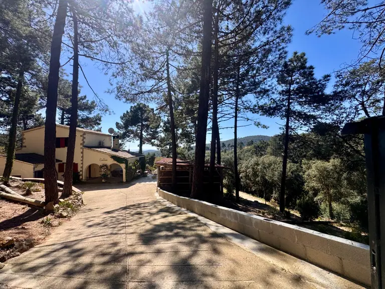 Finca rústica con vistas al mar y total privacidad en Lloret de Mar