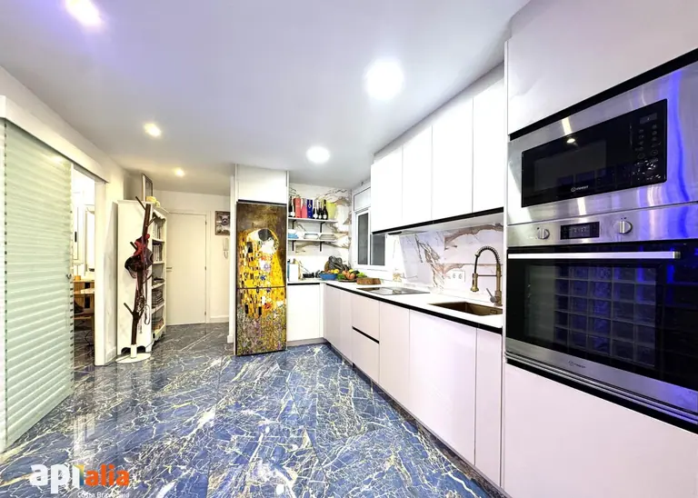 Apartamento reformado con vistas al mar, parking y ascensor en Cala Canyelles (Lloret de Mar)