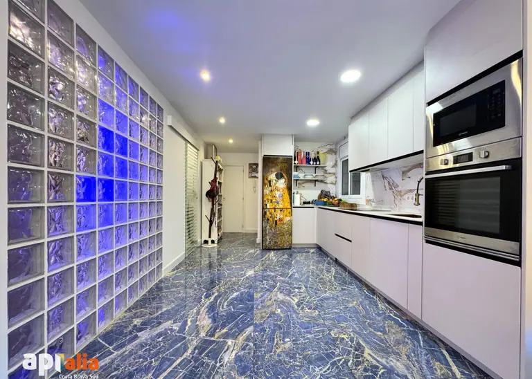 Apartamento reformado con vistas al mar, parking y ascensor en Cala Canyelles (Lloret de Mar)