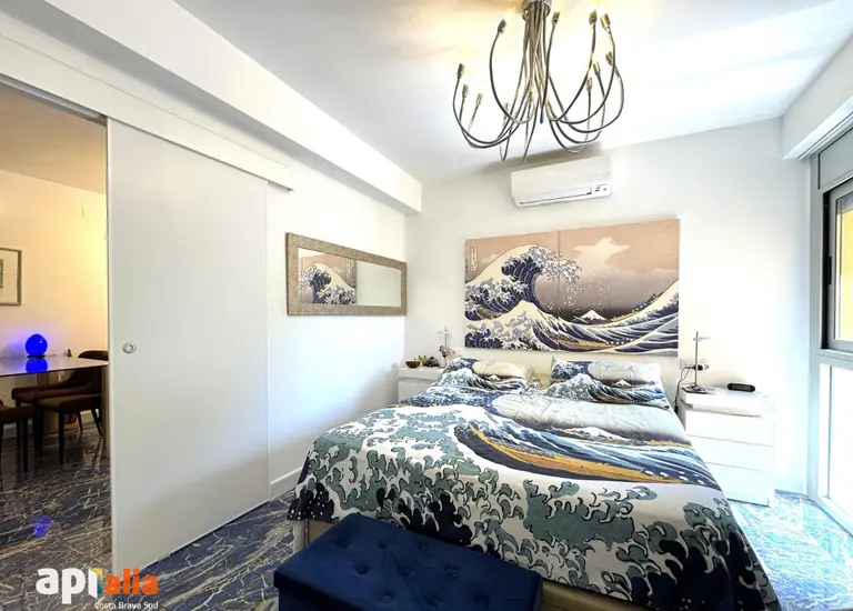 Apartamento reformado con vistas al mar, parking y ascensor en Cala Canyelles (Lloret de Mar)