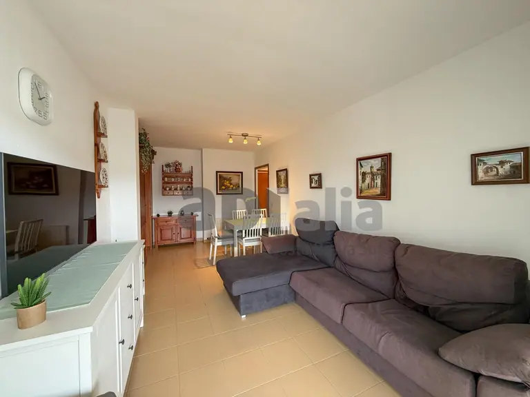 Exclusivo piso reformado con terrazas y vistas al mar en Fenals