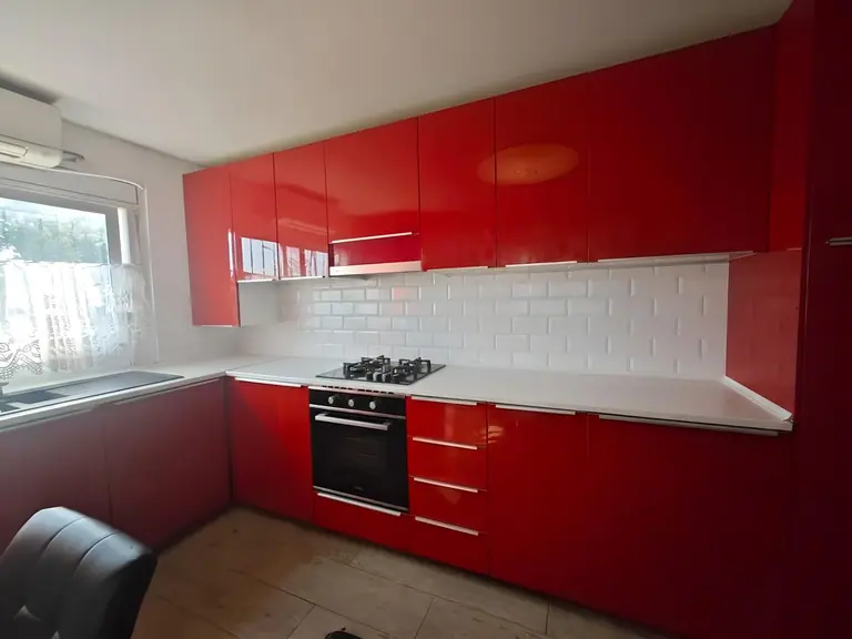 Casa independiente a 4 vientos con piscina y jardín en Lloret Residencial, a solo 10 minutos de Lloret de Mar