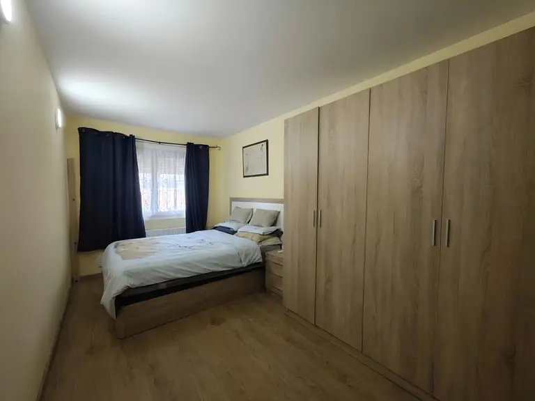 Casa independiente a 4 vientos con piscina y jardín en Lloret Residencial, a solo 10 minutos de Lloret de Mar